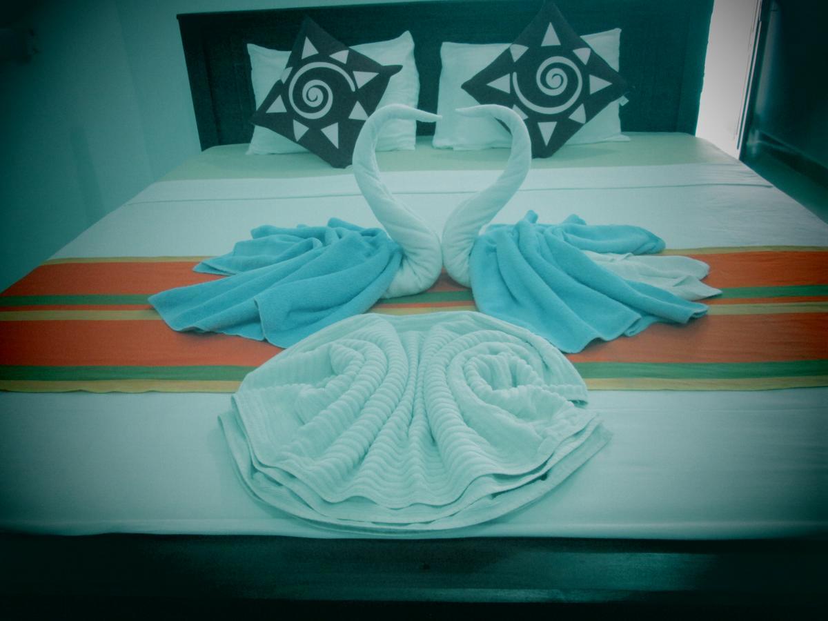 Hotel Kiyara Дамбула Екстериор снимка