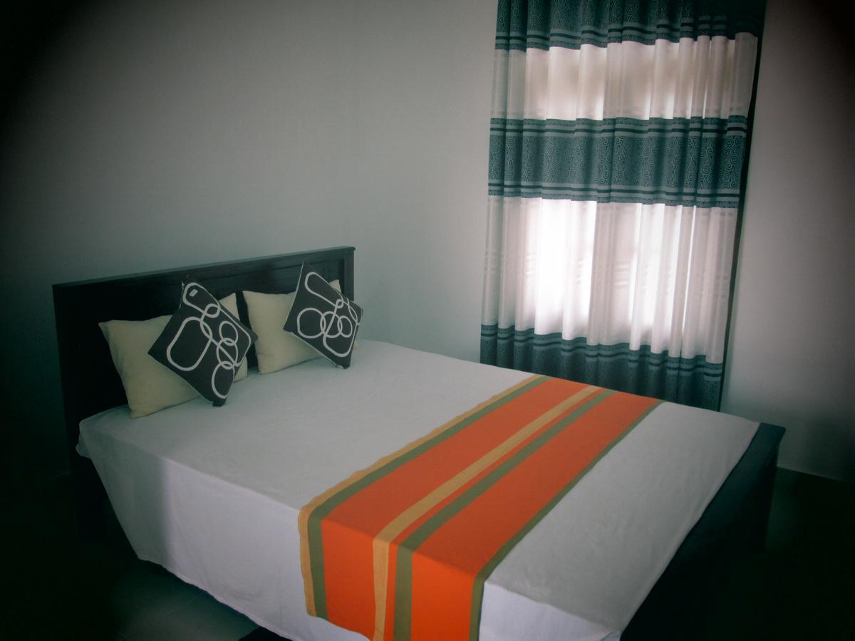Hotel Kiyara Дамбула Екстериор снимка