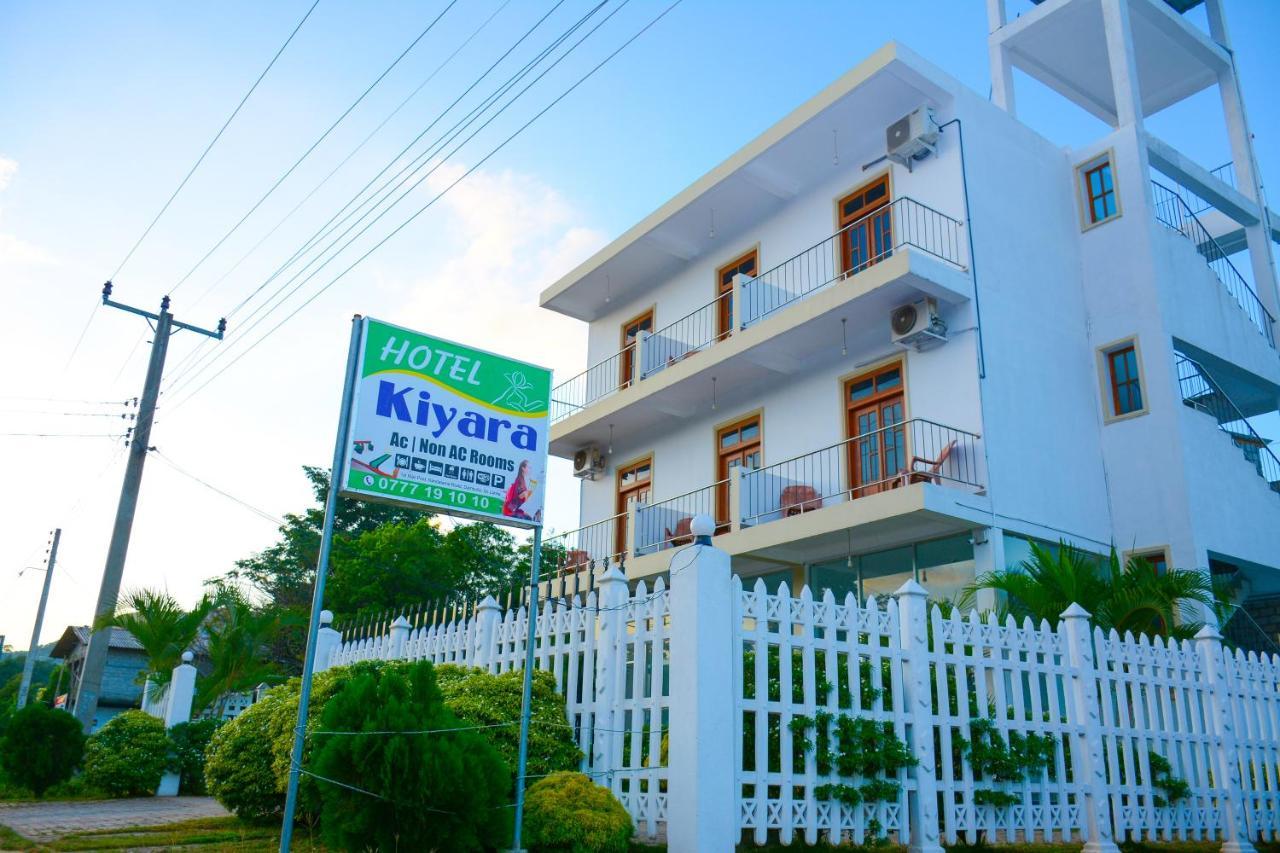 Hotel Kiyara Дамбула Екстериор снимка